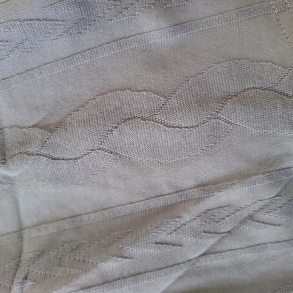 Beautiful 2 piece - Picture 8 of 12